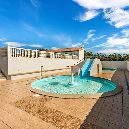 Prázdninový dům Lovely In *